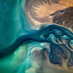 Sustained increase in suspended sediments near global river deltas over the past two decades